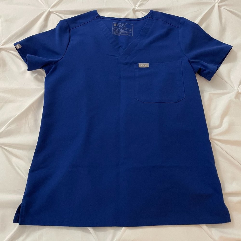 Figs Women's Electric Blue Catarina One-Pocket Scrub Top (XS)